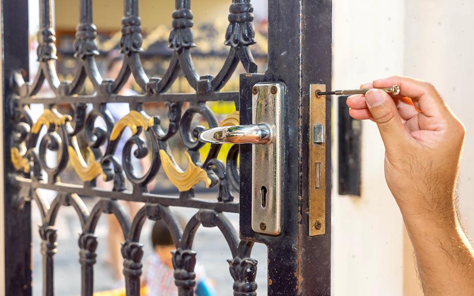 changer serrure porte pvc Étréchy